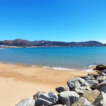 Mismar-10 By Interhome *