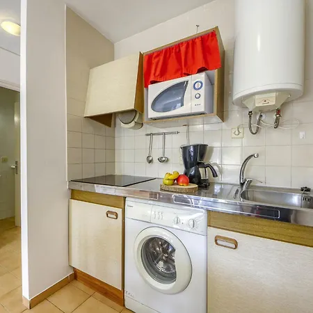 Mismar-10 By Interhome